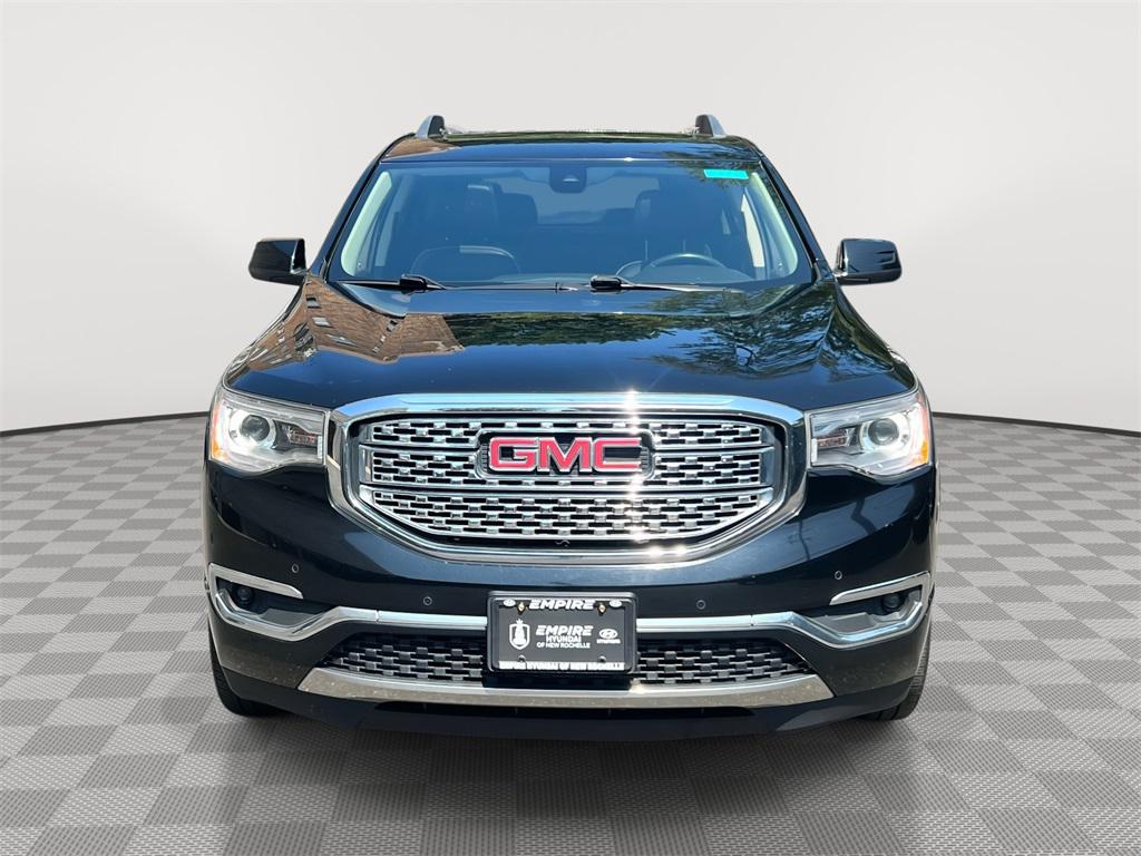 2019 Gmc Acadia Denali photo 2