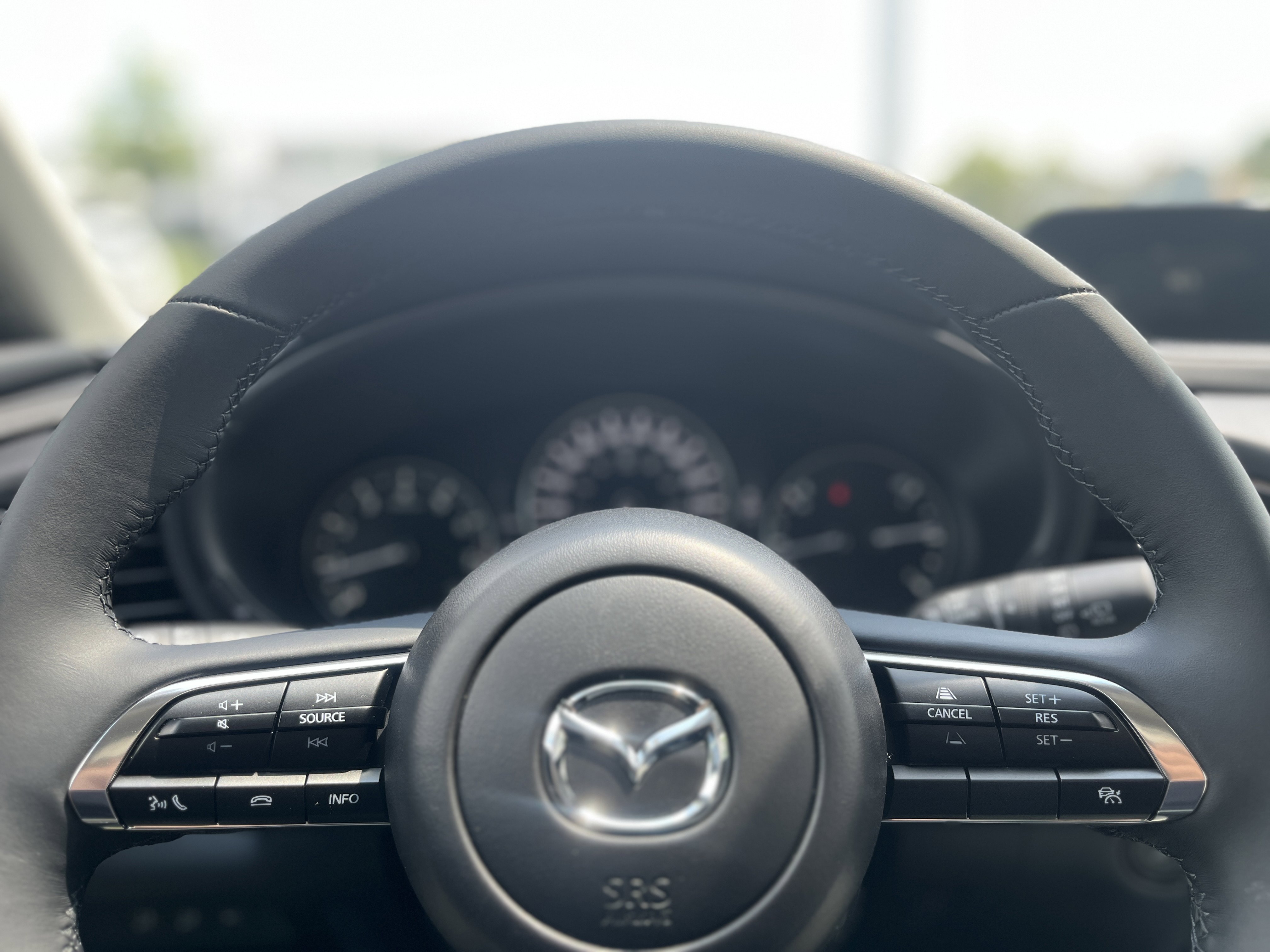 2025 Mazda CX-30 2.5 S Preferred photo 4
