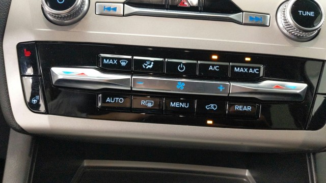 Used 2023 WHITE Ford XLT image 22