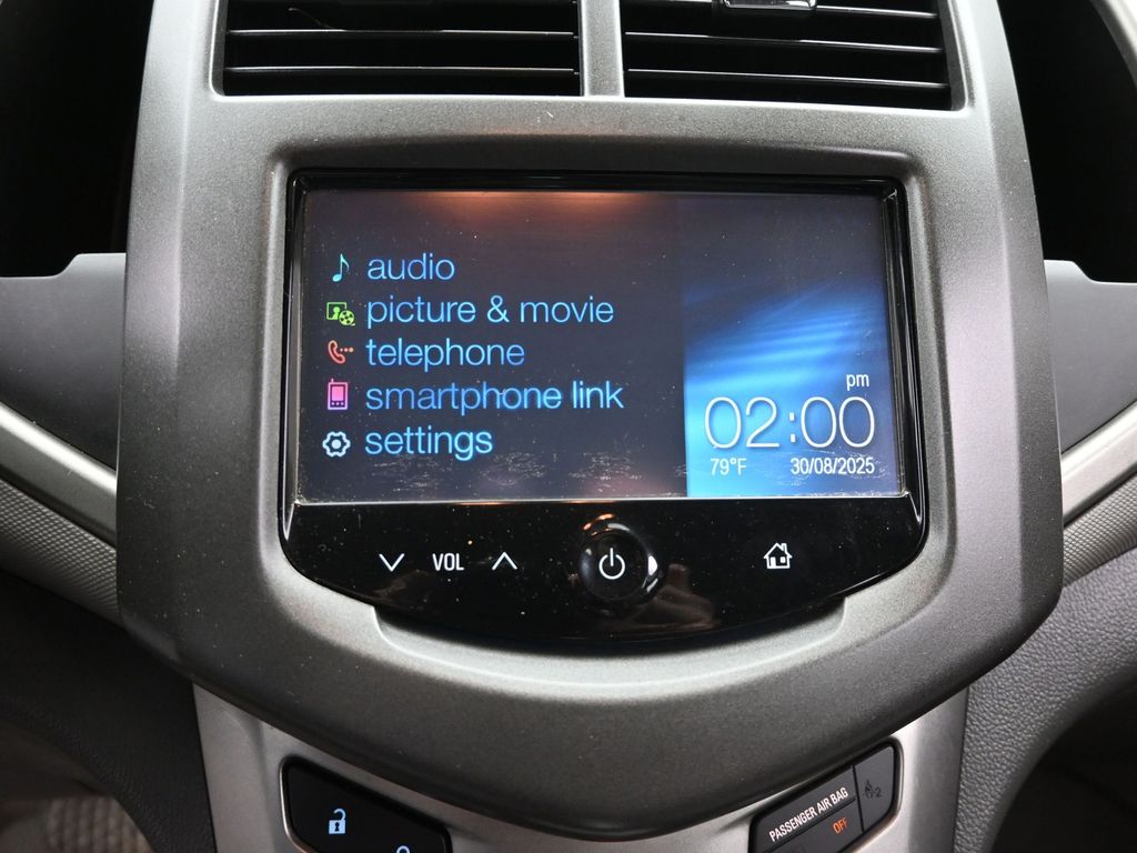 2016 Chevrolet Sonic LT photo 10