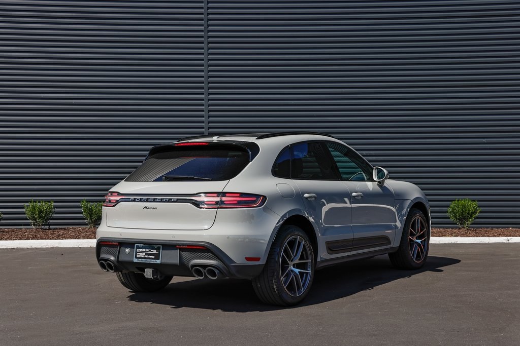 2025 Porsche Macan T photo 7
