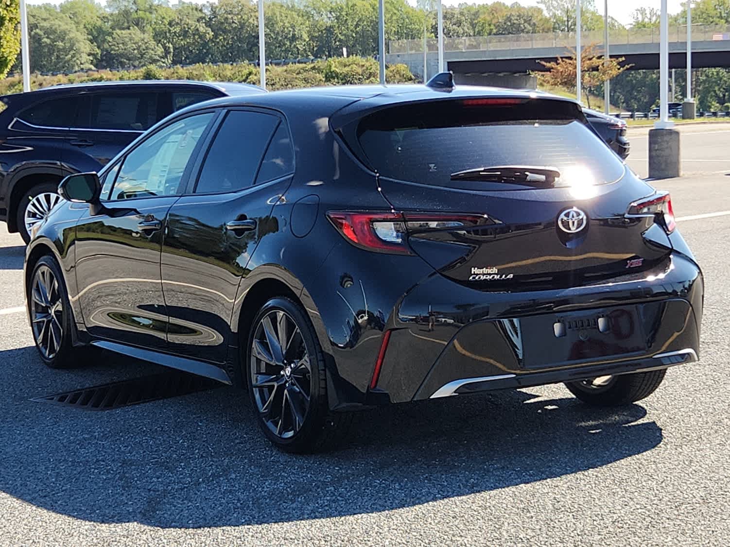 2025 Toyota Corolla XSE photo 2