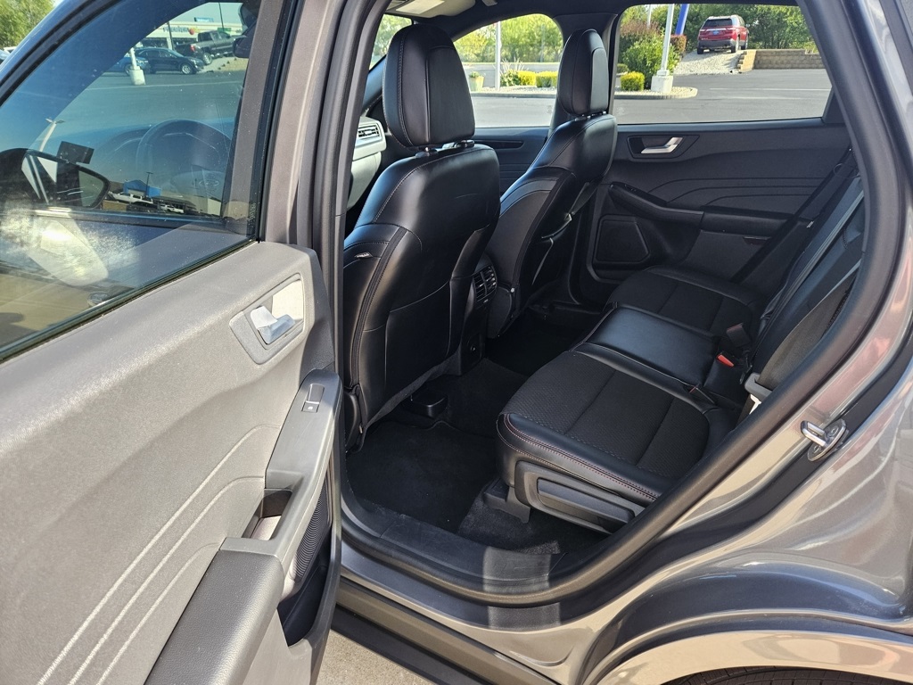 2024 Ford Escape ST-Line photo 12