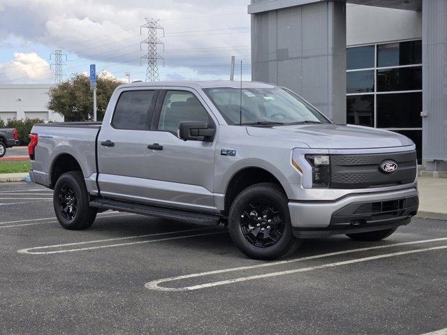 2025 Ford F-150 Lightning XLT's photo