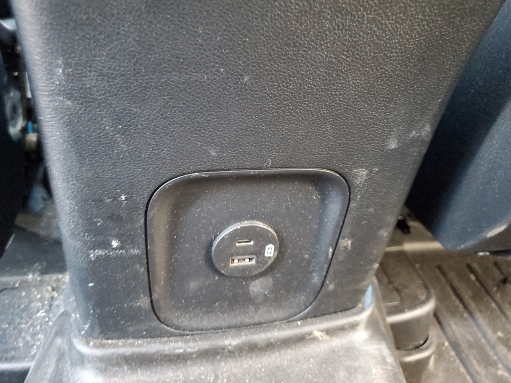 2020 Ford Escape SEL photo 5