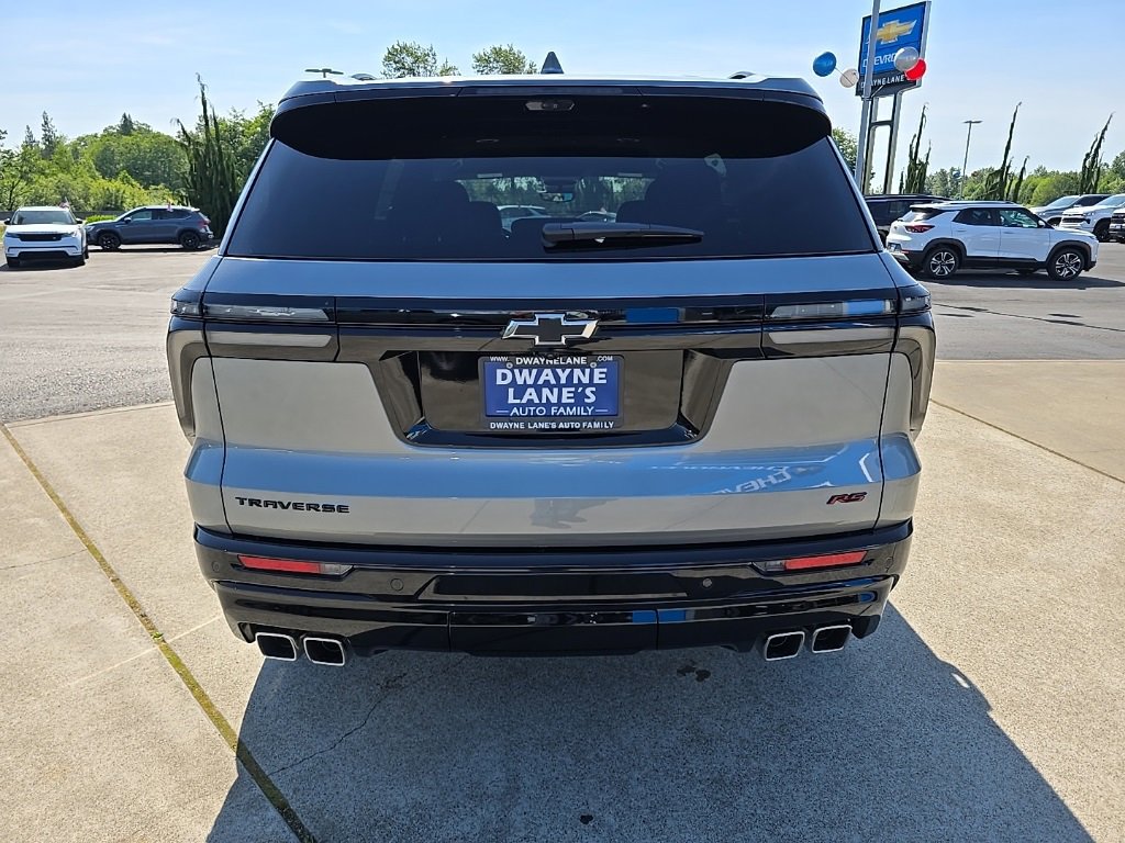 2025 Chevrolet Traverse RS photo 2