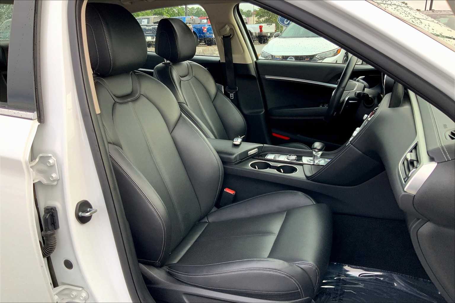 2023 Genesis G70 2.0T Sport Prestige photo 8