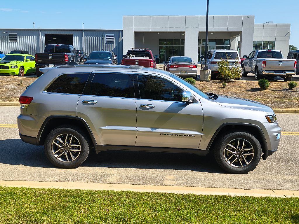 2021 Jeep Grand Cherokee Limited photo 9