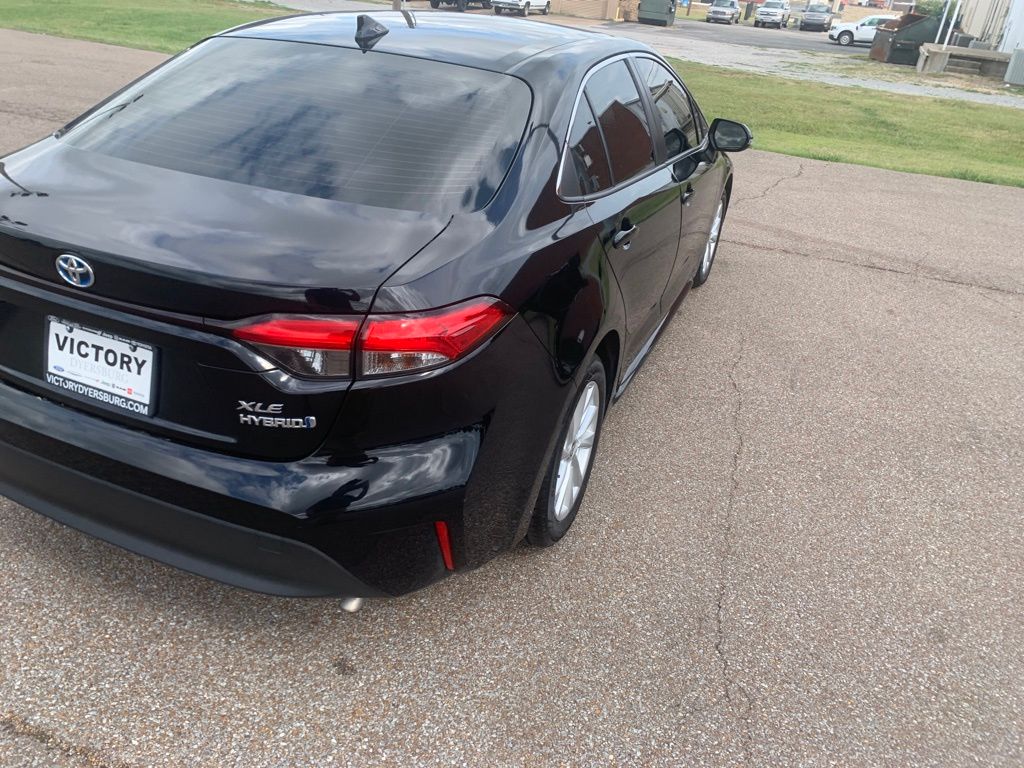 2023 Toyota Corolla Hybrid XLE photo 6