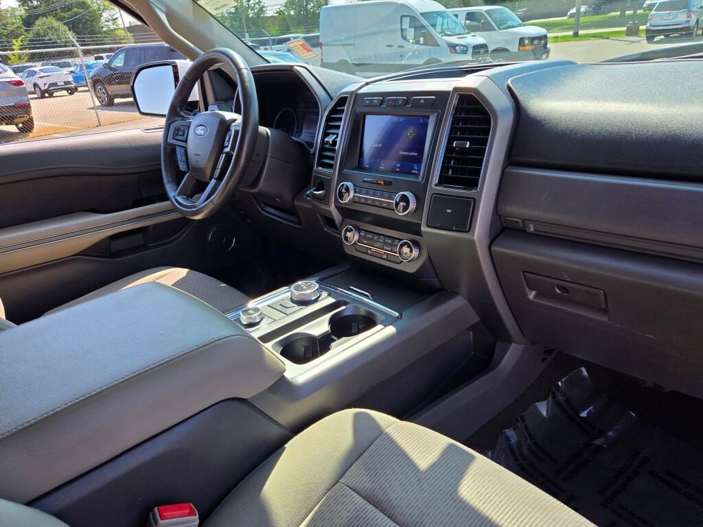2020 Ford Expedition XLT photo 5