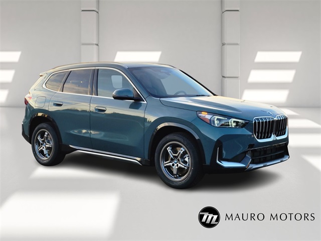 2026 BMW X1 28i's photo