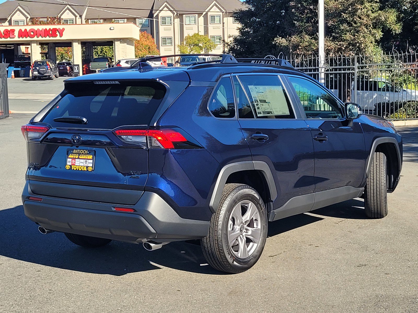 2025 Toyota RAV4 XLE photo 2