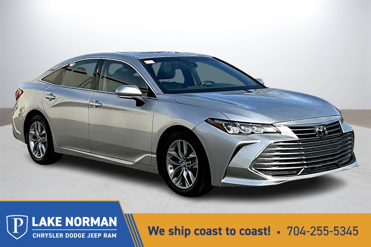 2019 Toyota Avalon XLE's photo