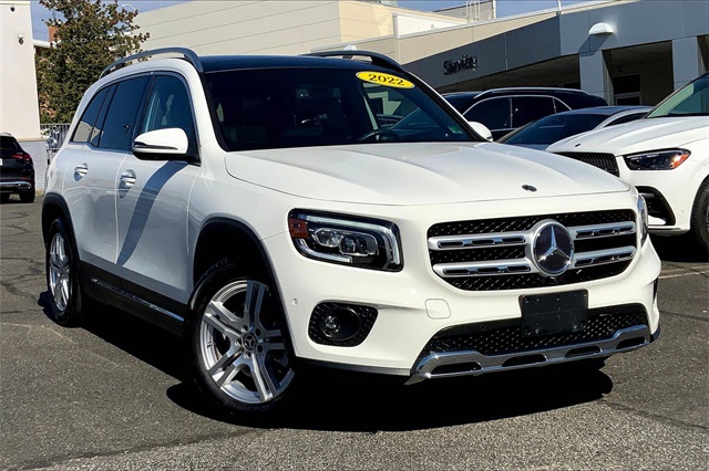 2022 Mercedes-Benz GLB Base's photo