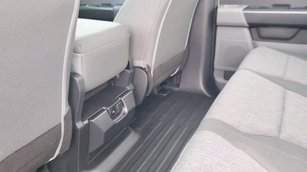 2025 Ford F-150 XL photo 16