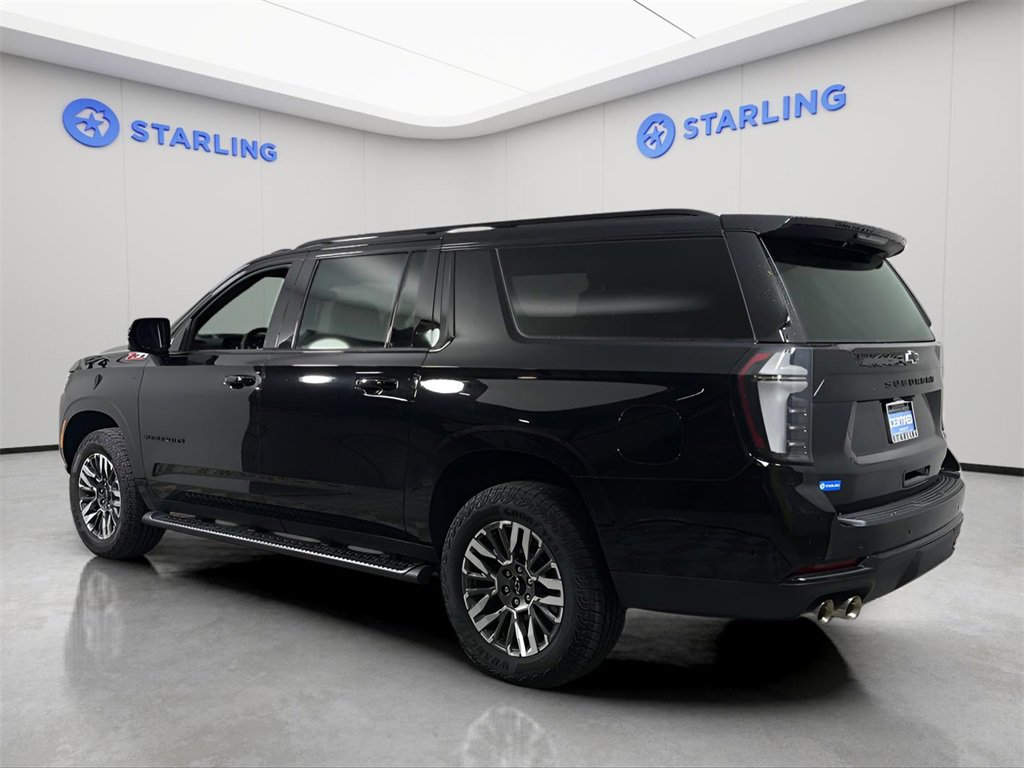 2025 Chevrolet Suburban Z71 photo 4