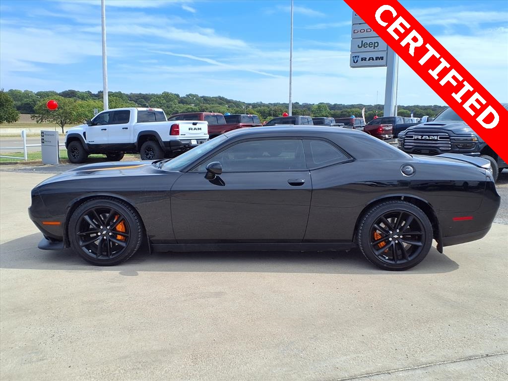 2023 Dodge Challenger GT photo 4