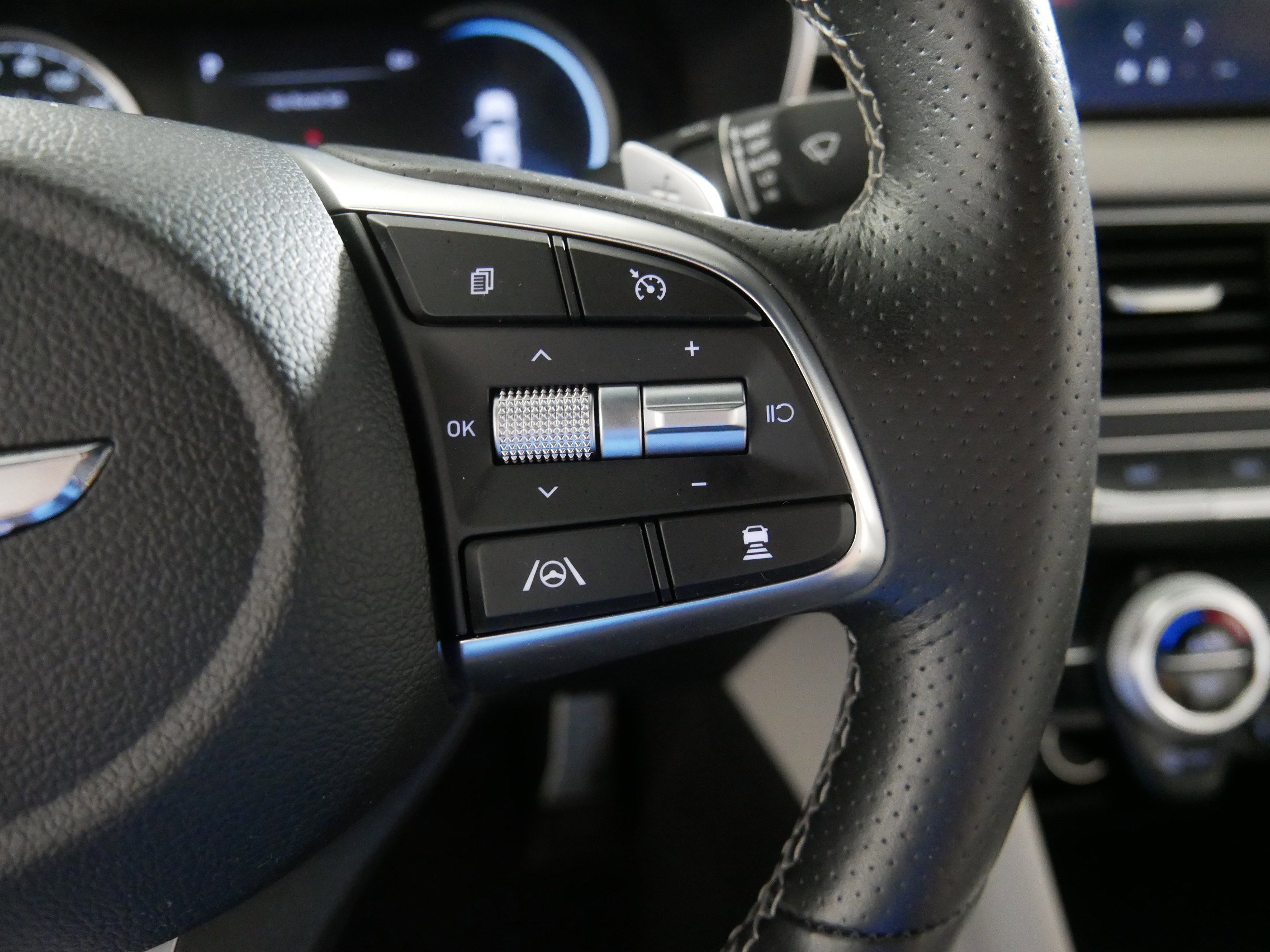 2022 Genesis G70 3.3T photo 27