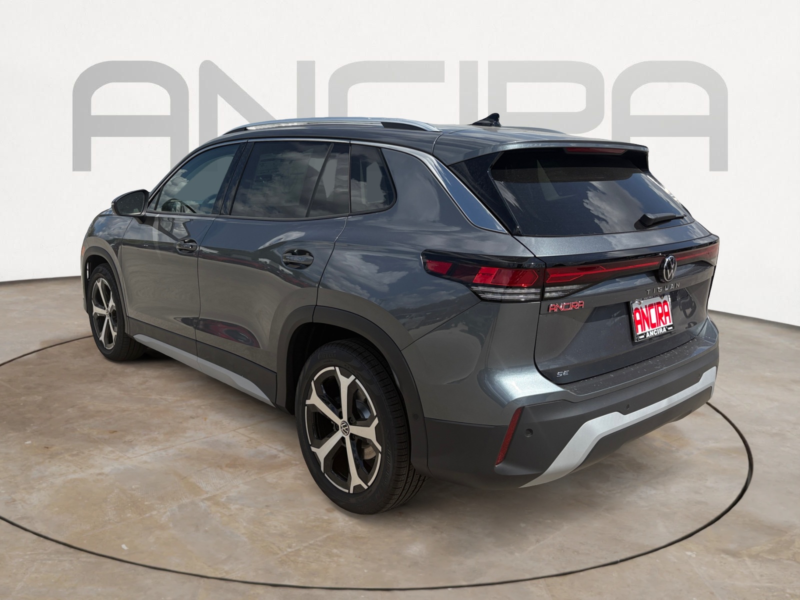 2025 Volkswagen Tiguan SE photo 5