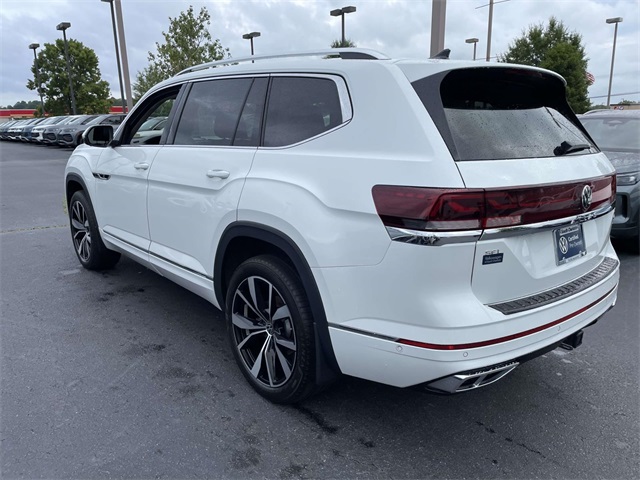 2024 Volkswagen Atlas SEL Premium R-Line photo 4