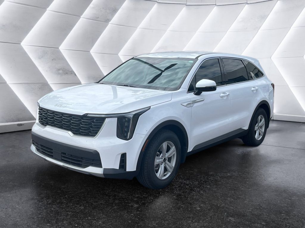 2025 Kia Sorento LX photo 3