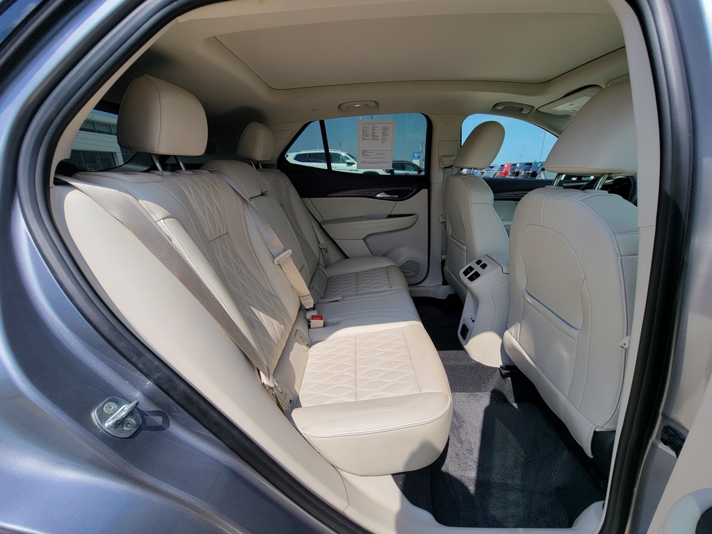 2022 Buick Envision Avenir photo 6