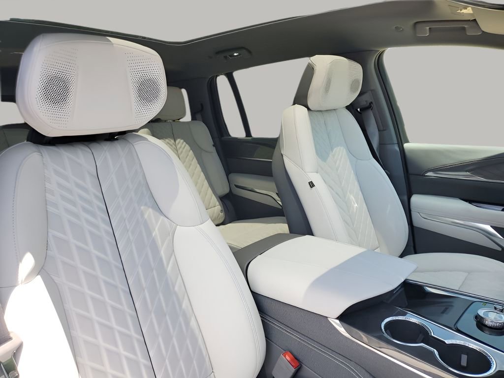 2026 Cadillac Escalade IQ Luxury photo 14