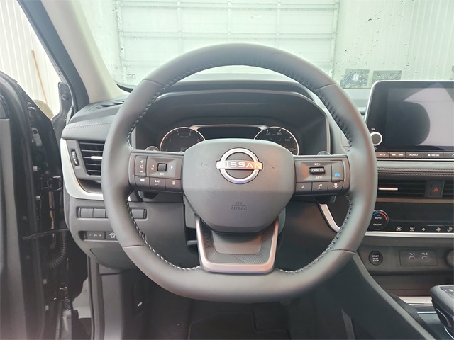 2025 Nissan Rogue SV photo 19