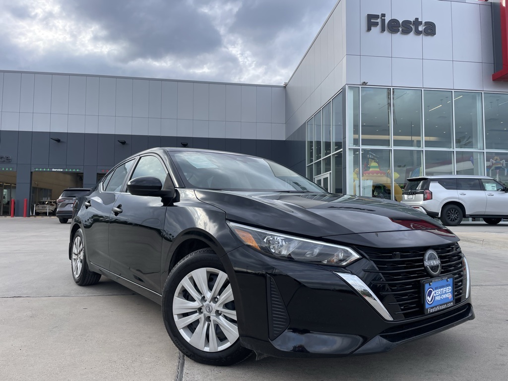 2025 Nissan Sentra S's photo