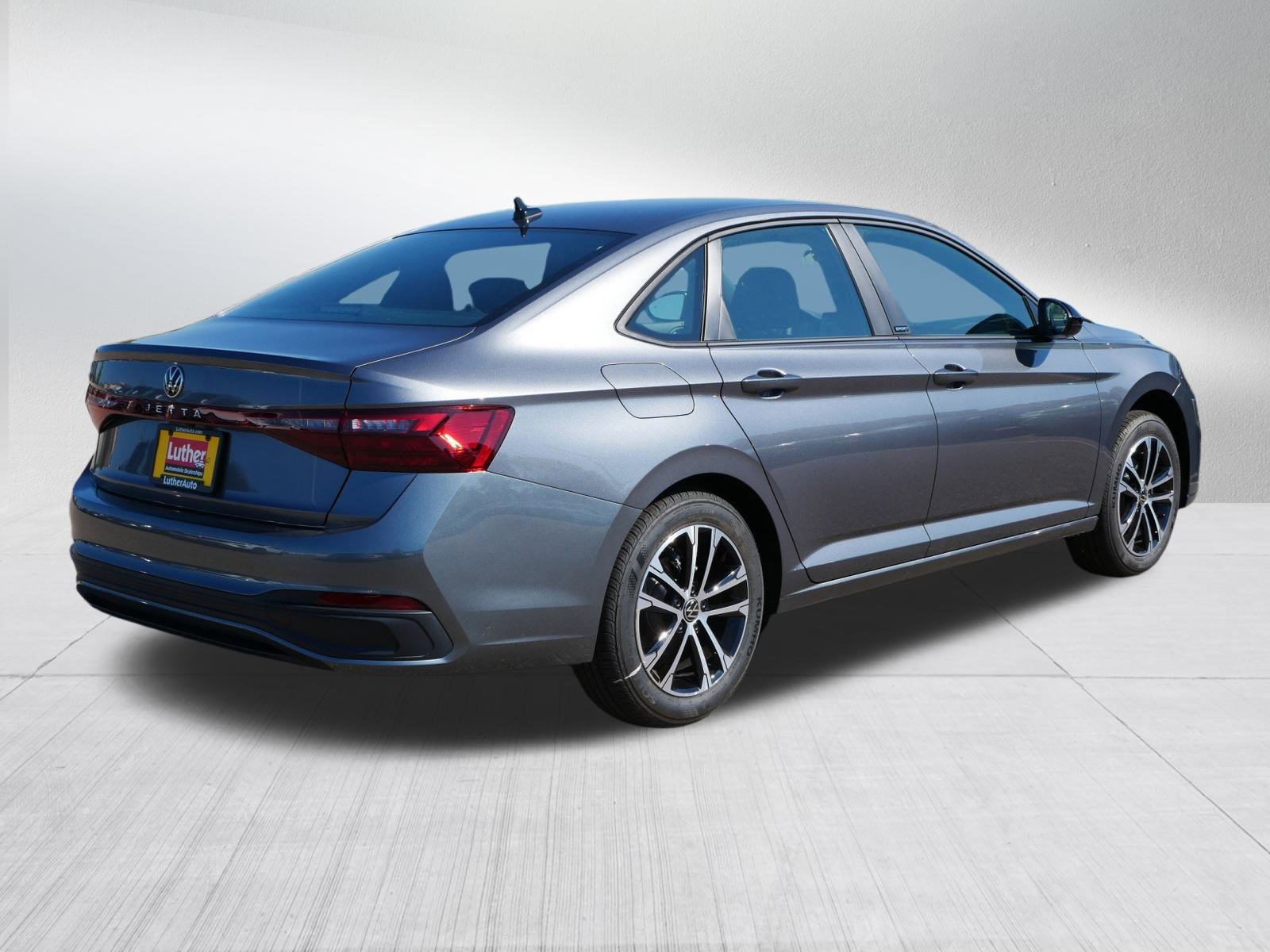 2025 Volkswagen Jetta Sport photo 3