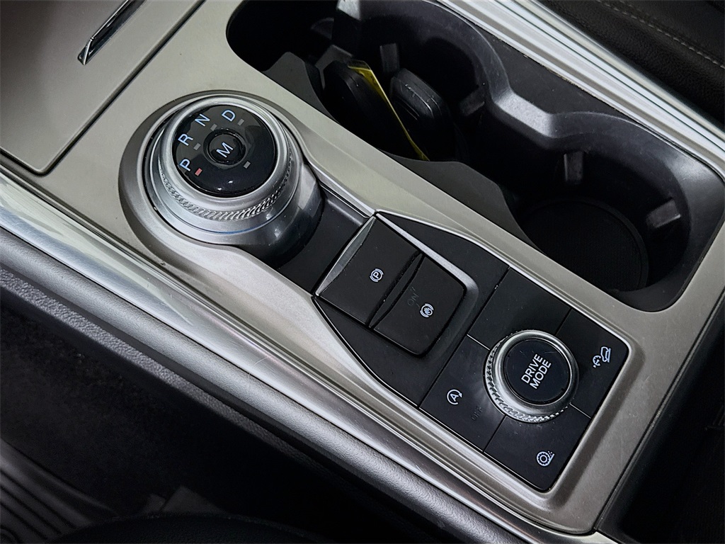 2021 Ford Explorer XLT photo 15