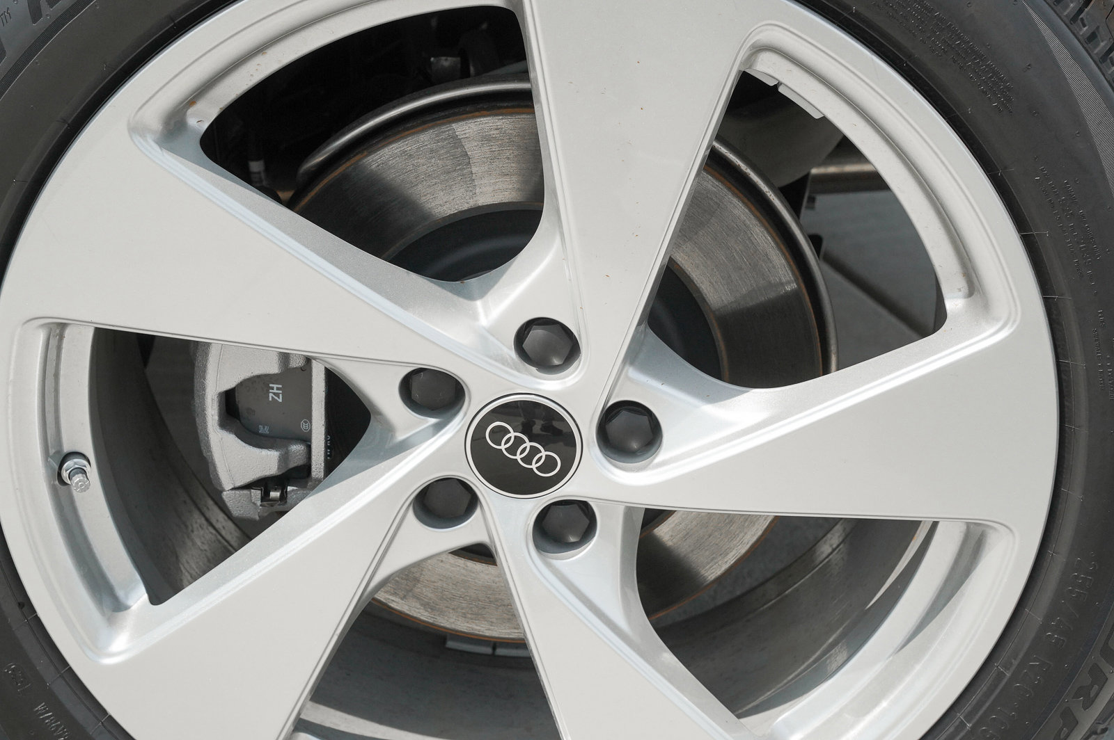 2025 Audi Q5 Premium Plus photo 22