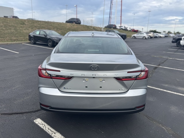 2026 Toyota Camry LE photo 4