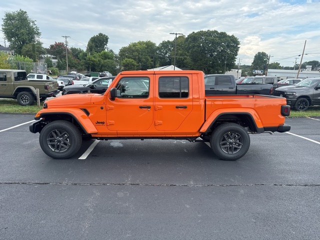 2025 Jeep Gladiator Sport S photo 4