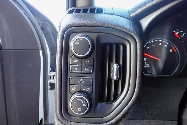 2021 Chevrolet Silverado 1500 Custom photo 20