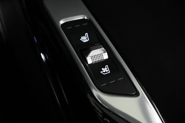 2024 Kia Sorento X-Line SX Prestige photo 27
