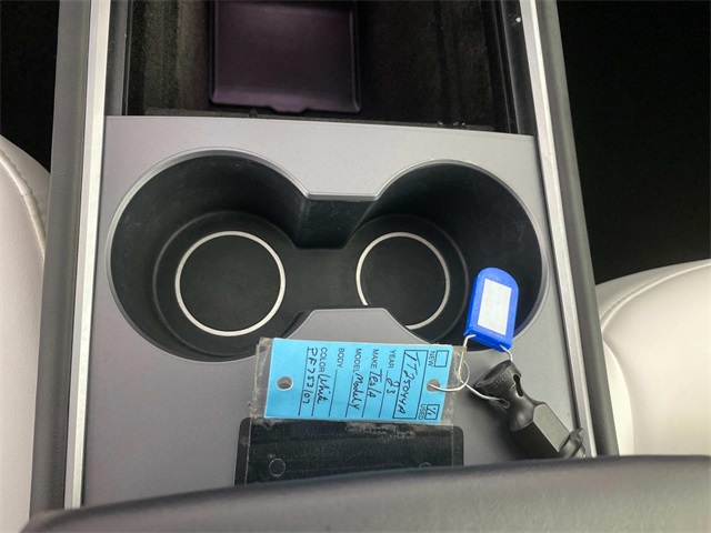 2023 Tesla Model Y Performance photo 17