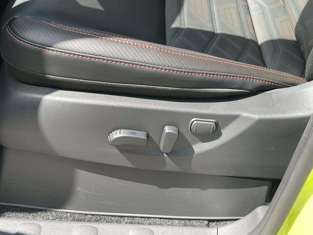 2026 Nissan Frontier PRO-4X photo 15