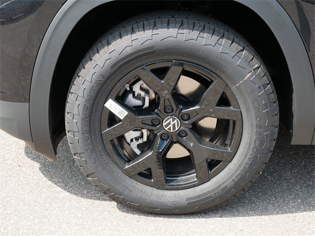 2025 Volkswagen Atlas Peak Edition SE photo 4