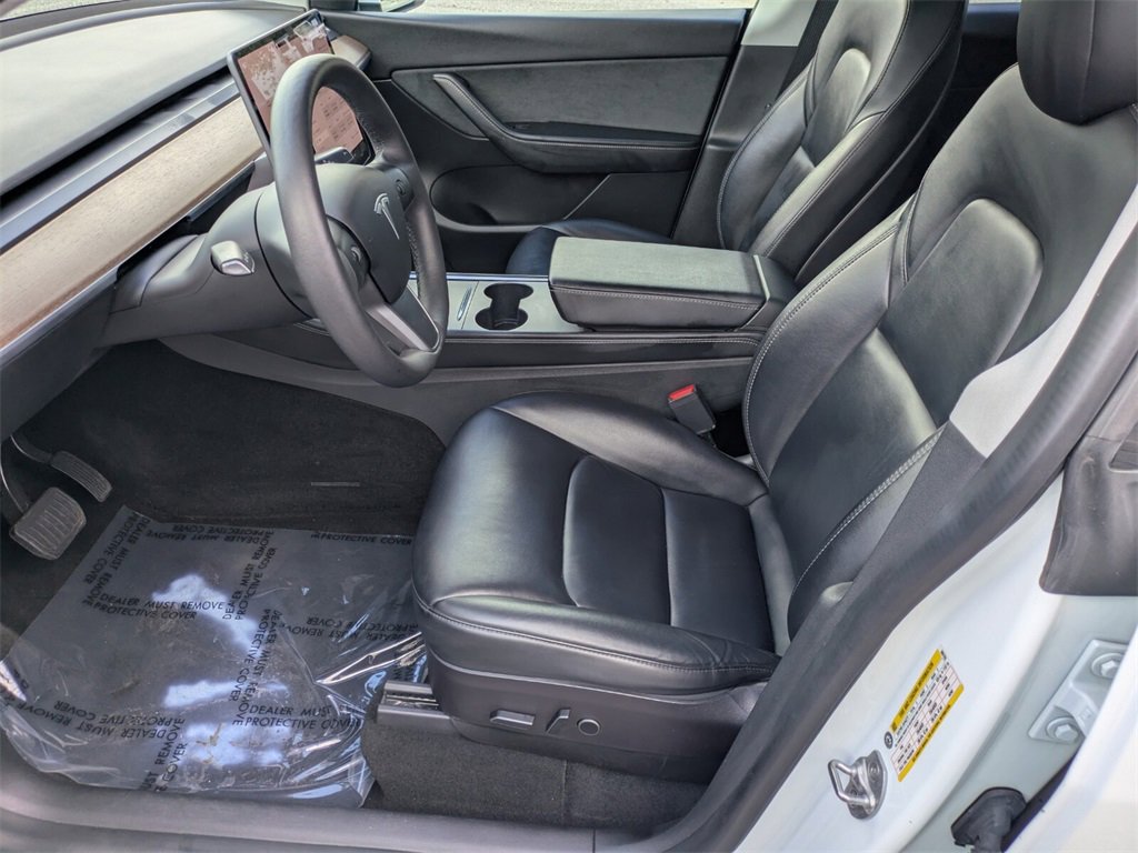 2022 Tesla Model Y Long Range photo 9
