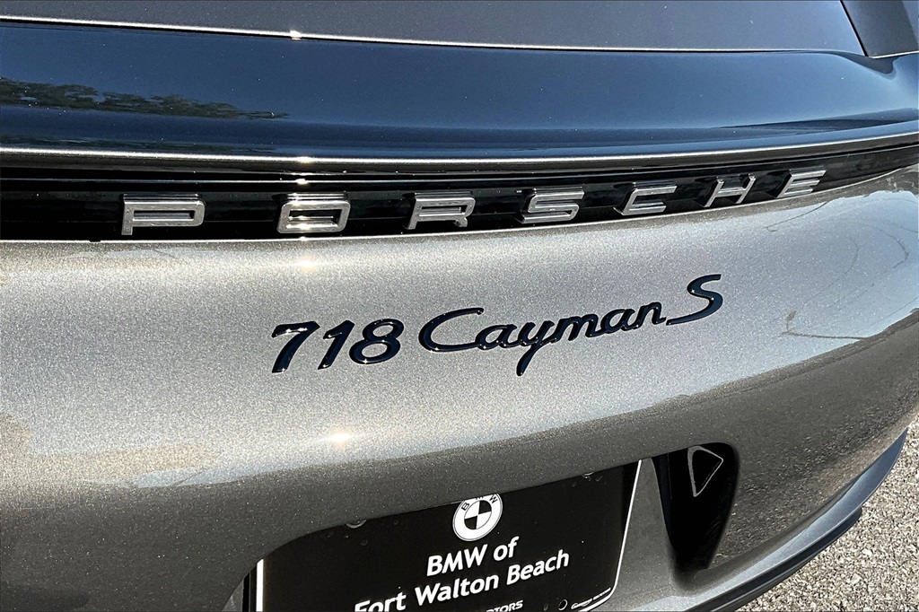 2025 Porsche Cayman S photo 21