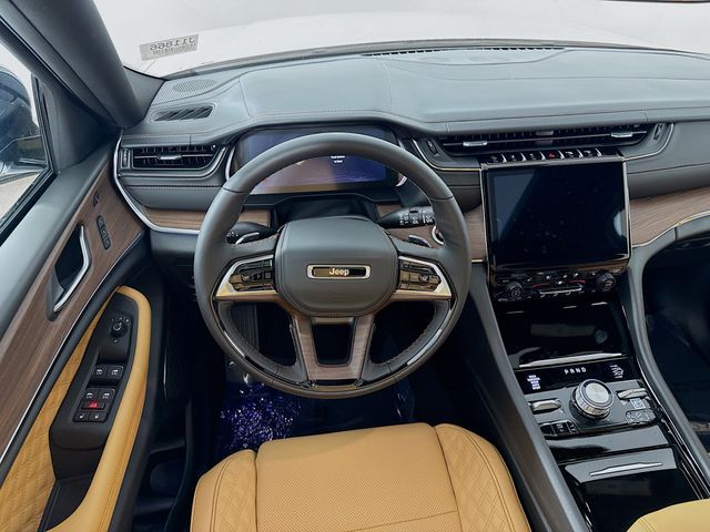 2025 Jeep Grand Cherokee L Summit photo 21