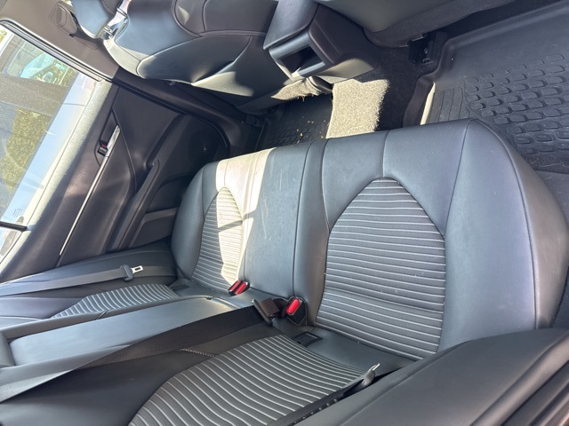 2022 Toyota Camry SE photo 8