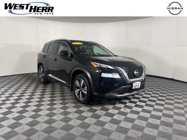 2023 Nissan Rogue SL's photo