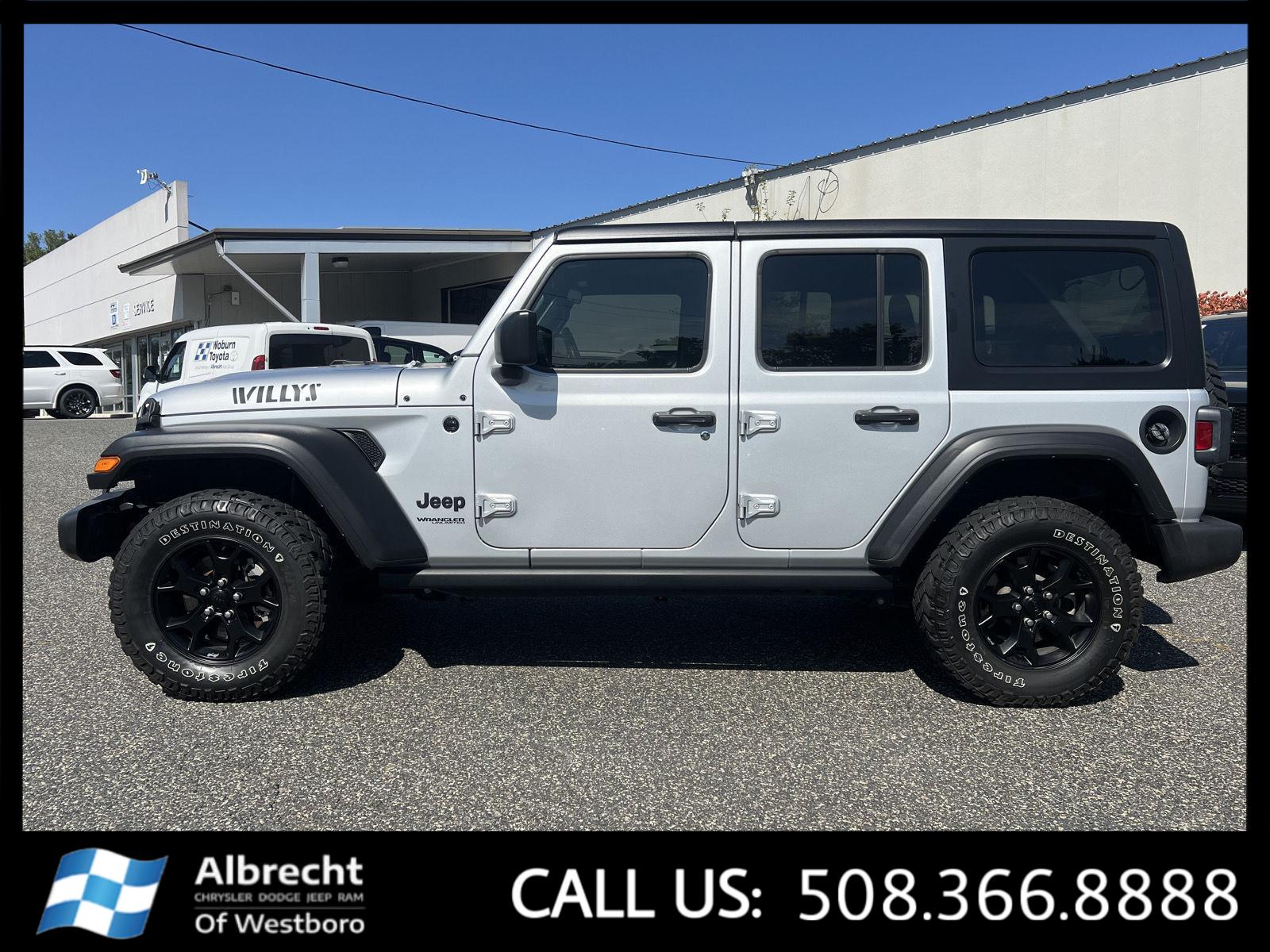 2022 Jeep Wrangler Unlimited Willys photo 2