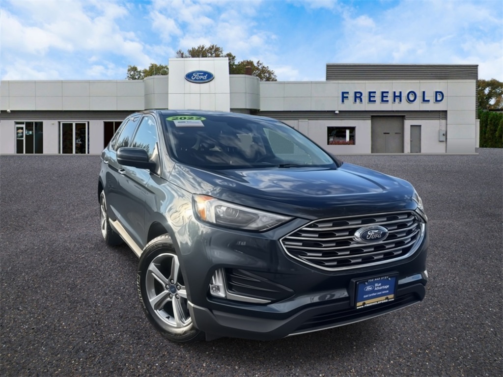 2022 Ford Edge SEL's photo