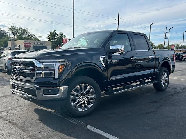 2025 Ford F-150 Lariat photo 13
