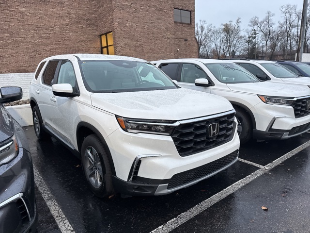 2025 Honda Pilot EX-L photo 3