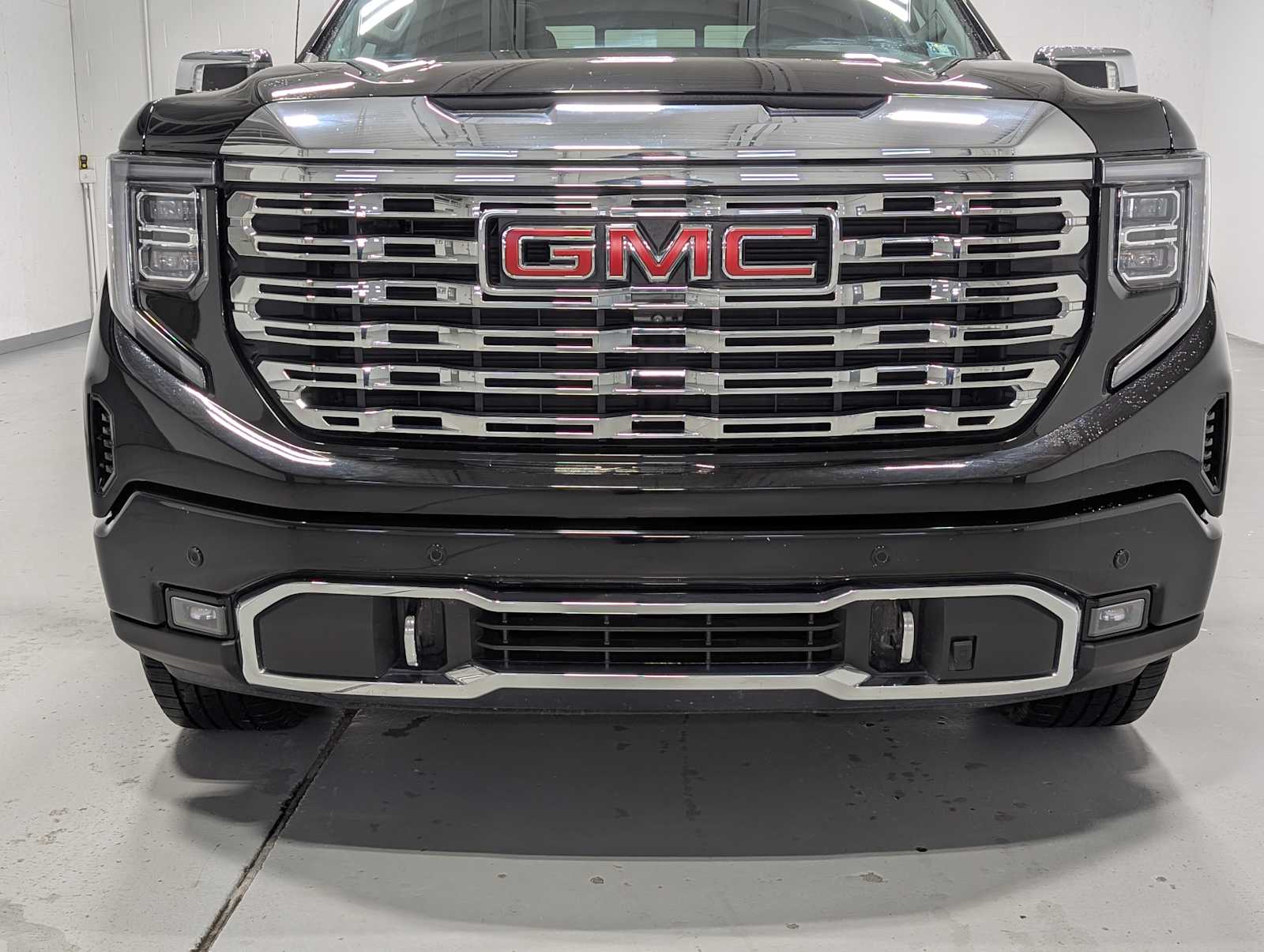 2023 Gmc Sierra 1500 Denali photo 2