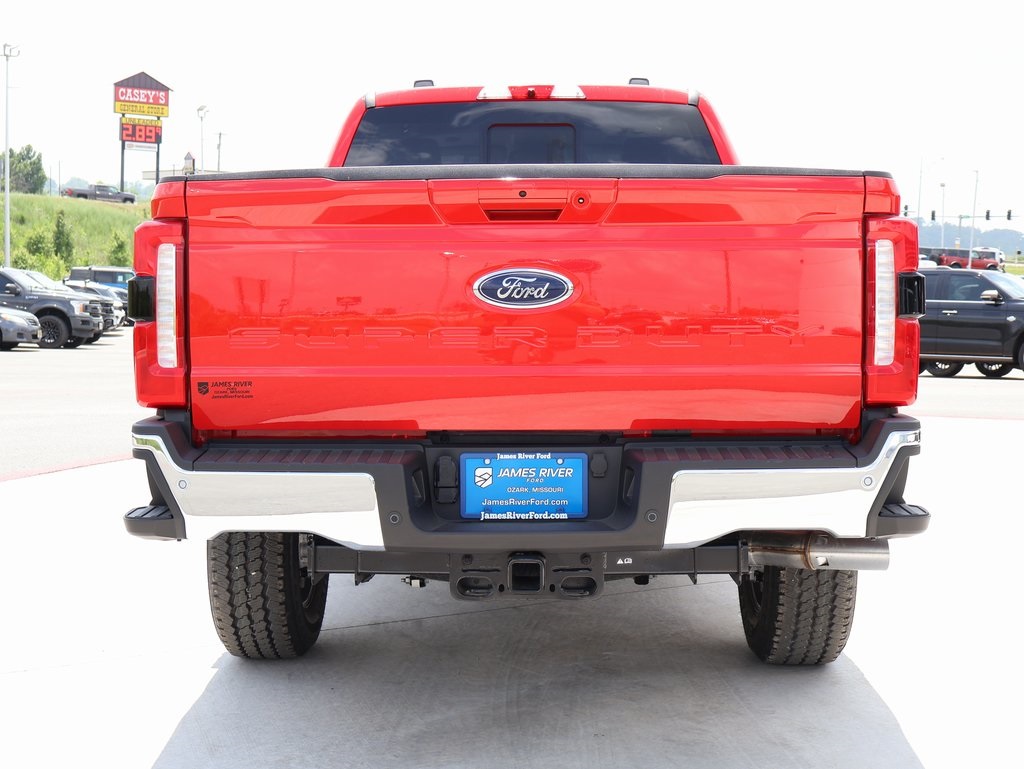 2025 Ford F-250 Lariat photo 4